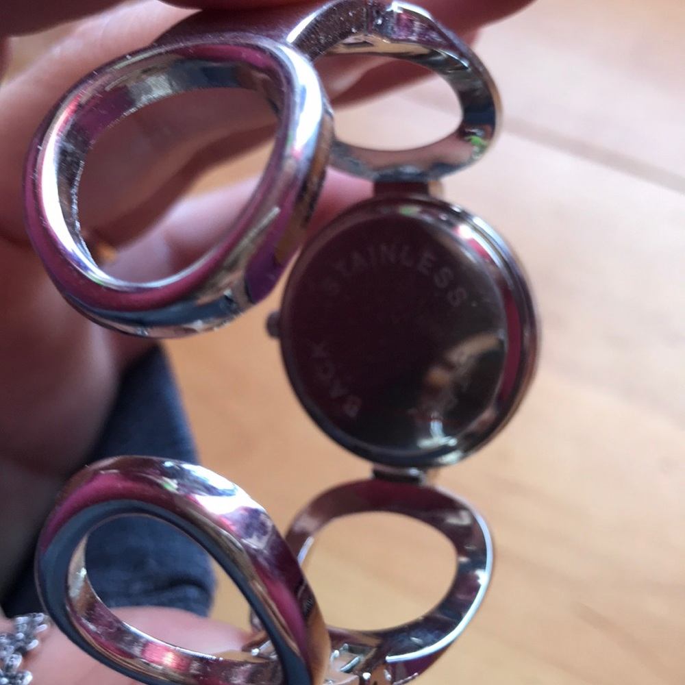 Watch - Picture 3 of 3